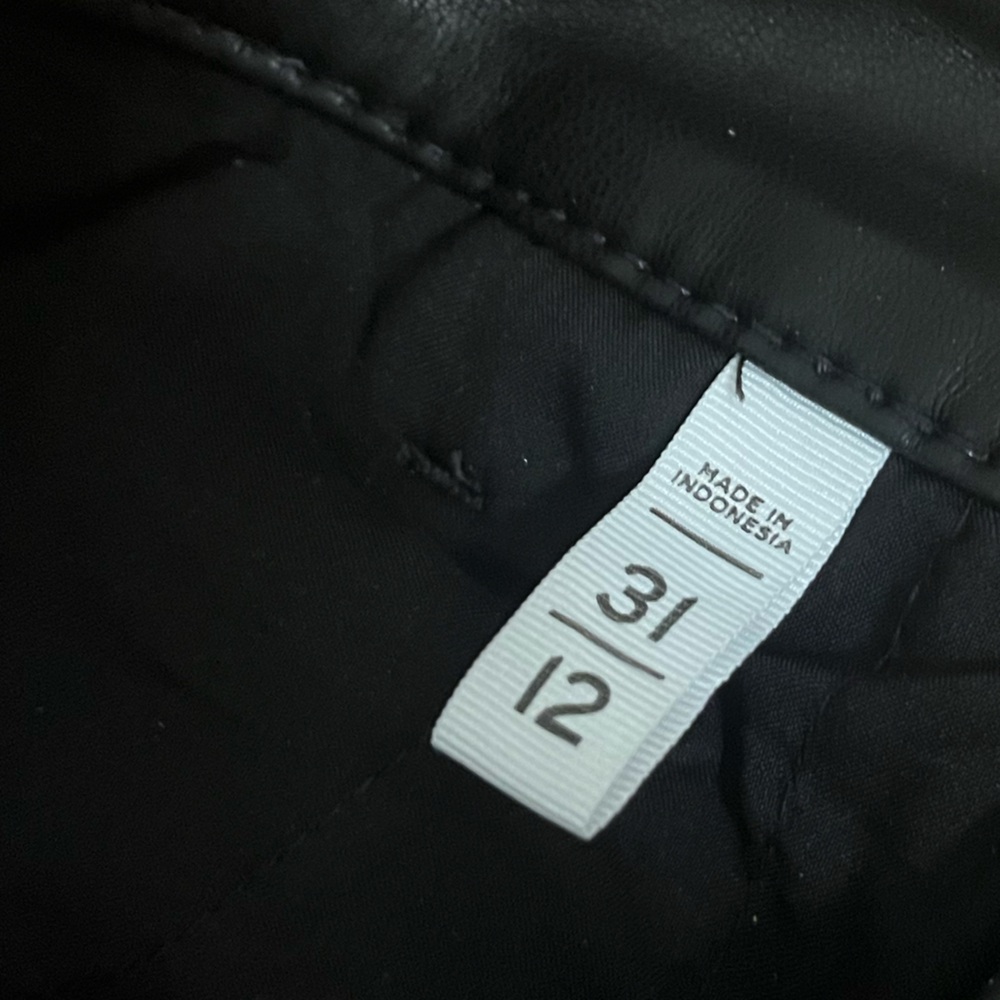 LOFT Black Straight Leg Pants - Picture 3 of 4